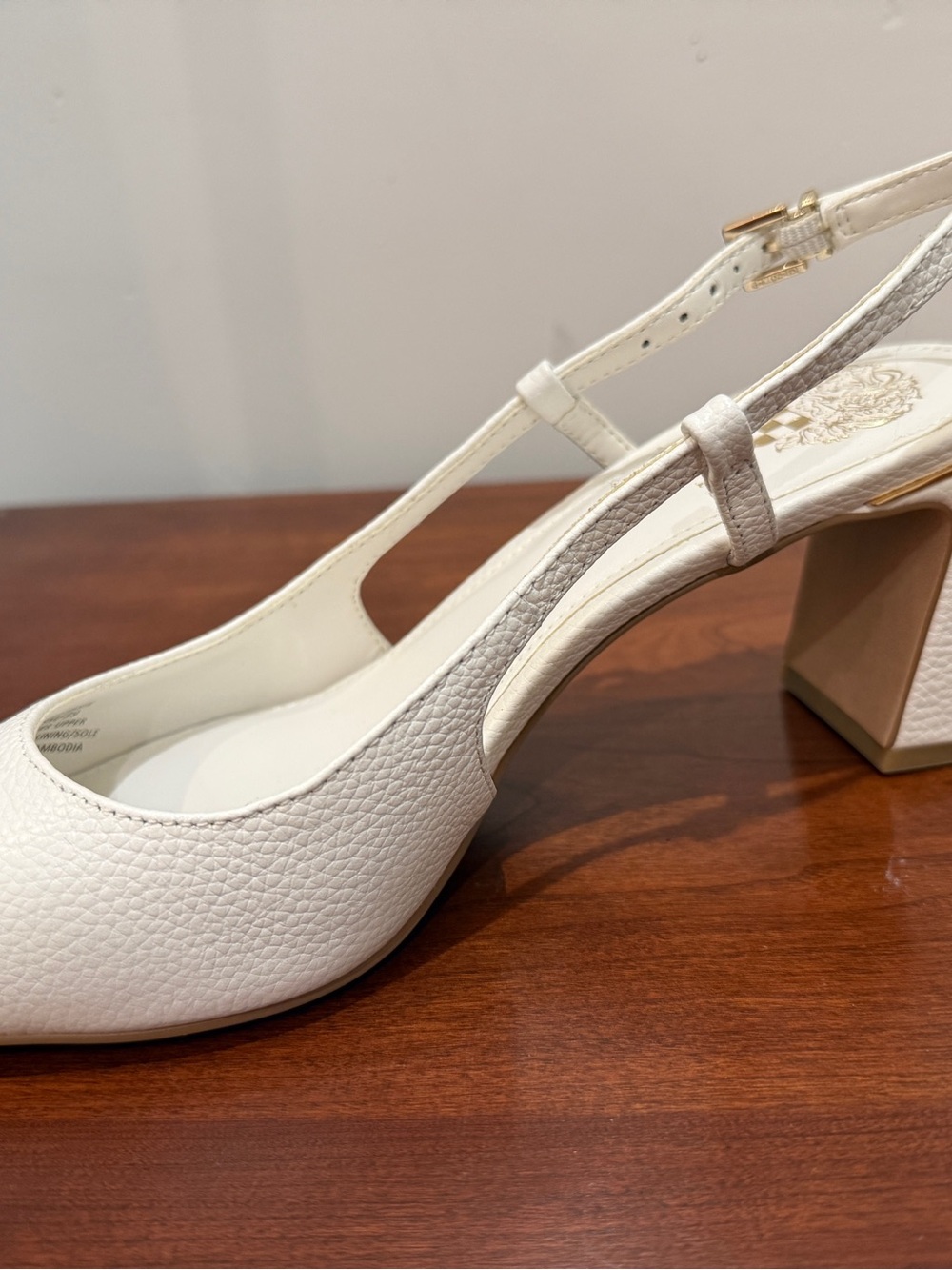 Vince Camuto Ivory Pointed Slingback Block Heels - Picture 4 of 4